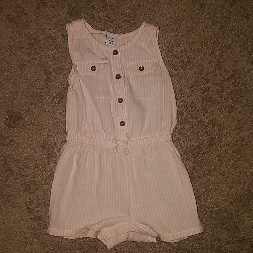 Baby girls old navy romper.